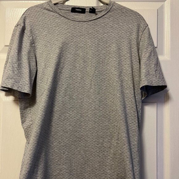 Men's Theory Breathable Short Sleeve Grey T-Shirt Size M - Picture 1 of 4